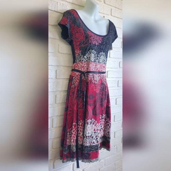 NWT Desigual Myrcella Short Sleeve Lace Dress Red, Black Size Medium - Picture 7 of 12